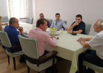 Prefeito visita agroindústrias de mandioca para incentivar a cultura em Porto Velho