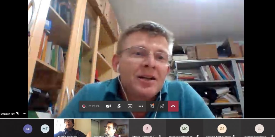 GT da colheitadeira de mandioca apresentará projeto em três anos