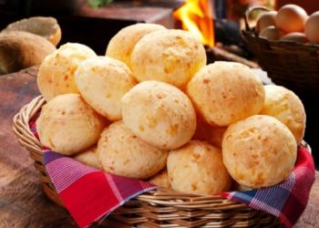 O que a tapioca nordestina e o pão de queijo mineiro têm em comum?