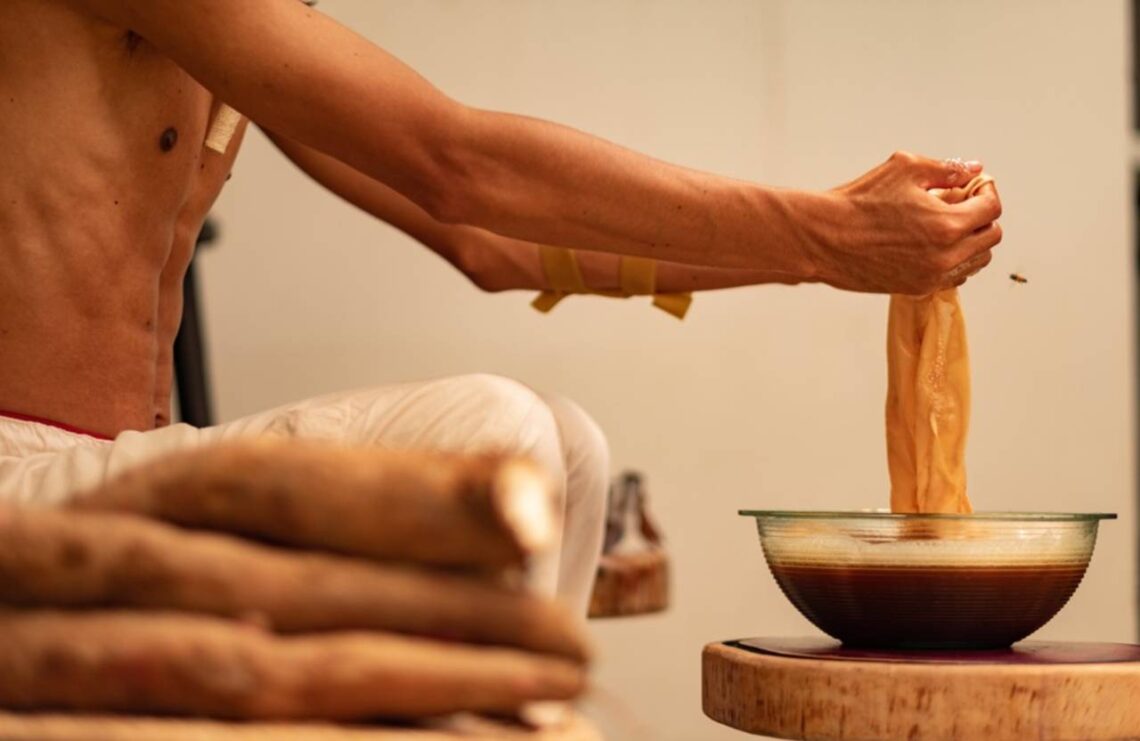 Corante natural com raspas de mandioca é destaque no Inspiramais