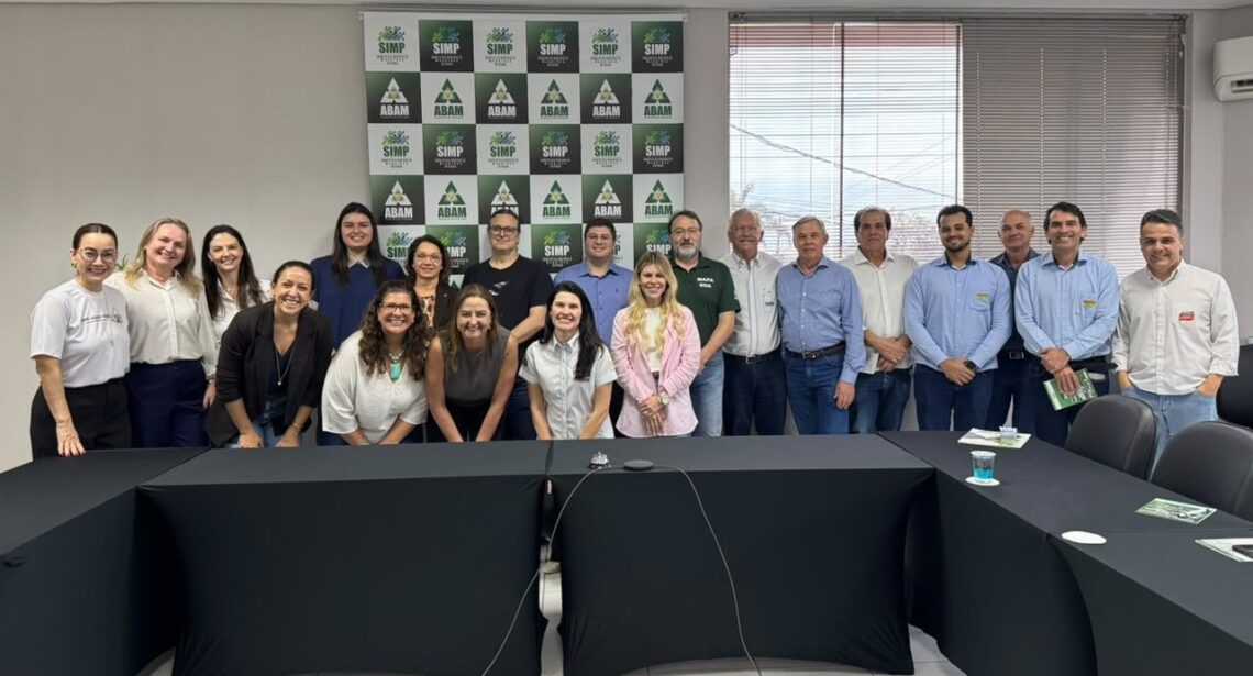 SIMP e a ABAM receberam a equipe do DIPOV e do MAPA